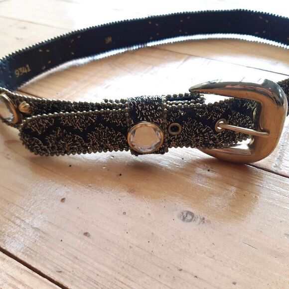 🌻Vintage black/gold stud belt - Picture 1 of 4